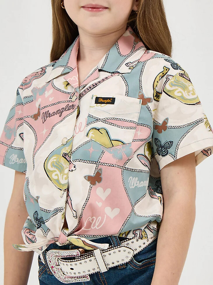 camisa de campamento con lazo frontal wrangler x lainey wilson para niña con estampado de semental salvaje