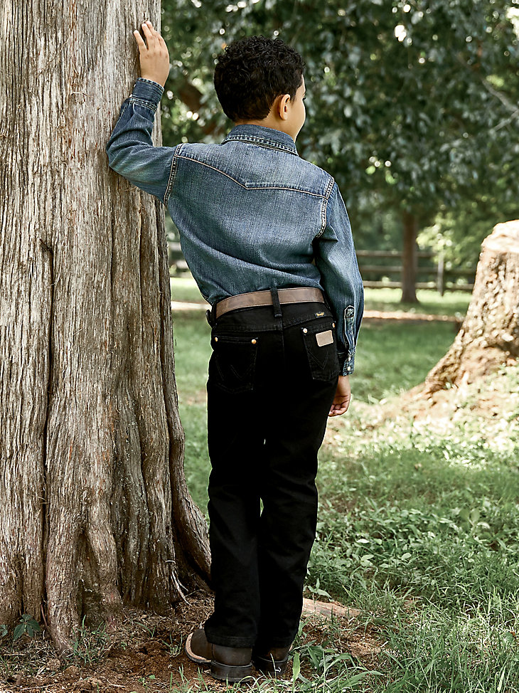 vaqueros wrangler cowboy cut original fit para niño 4-7 teñidos en negro