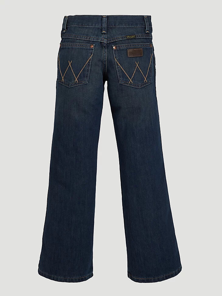 vaqueros wrangler retro relaxed bootcut para niño pequeño color cielo nocturno