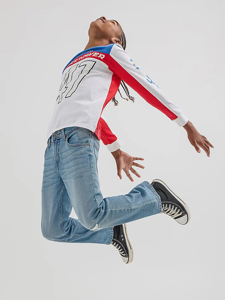 camiseta con bloques de color wrangler x hot wheels para niño multicolor