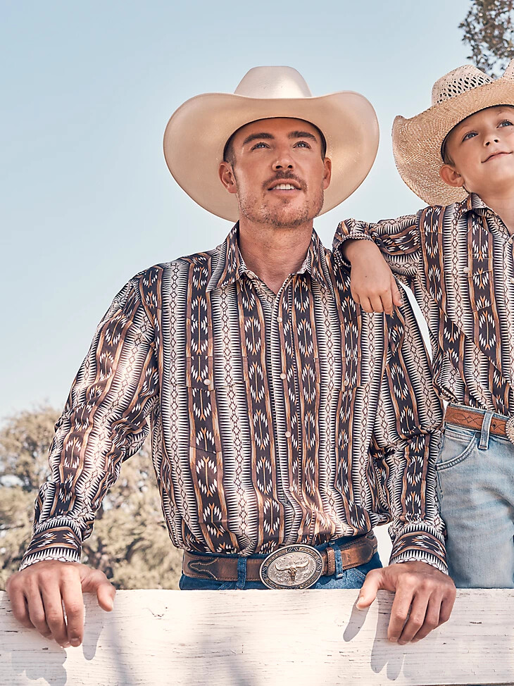 camisa de manga larga con estampado de broches estilo western checotah para hombre cadena marrón