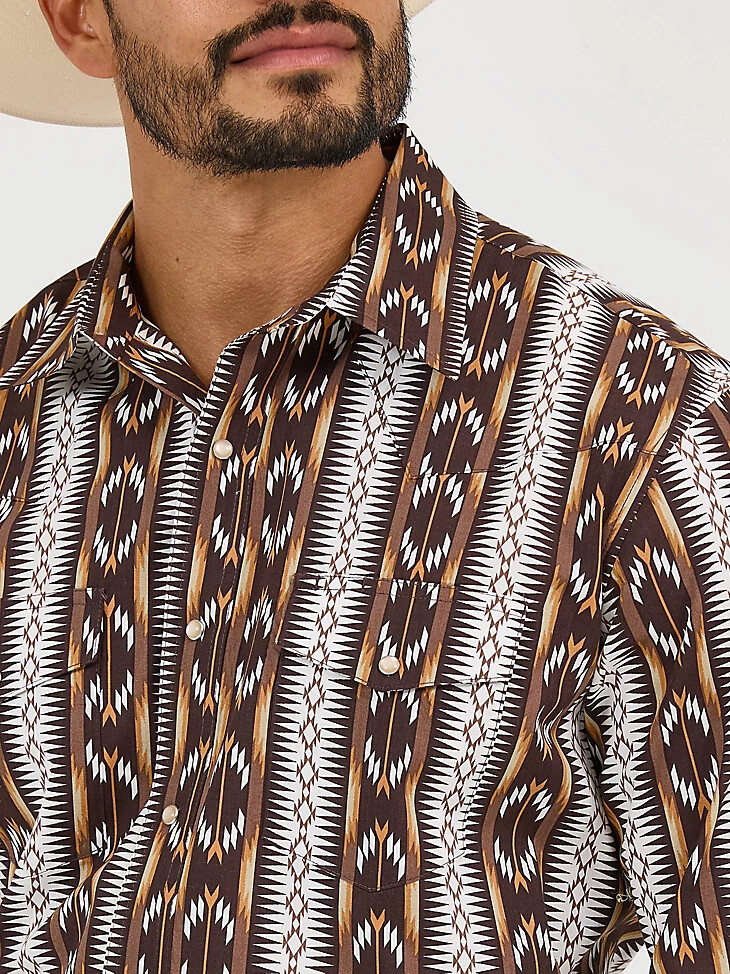 camisa de manga larga con estampado de broches estilo western checotah para hombre cadena marrón