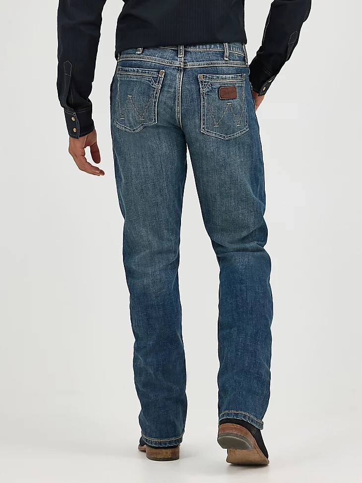 vaqueros wrangler retro slim fit bootcut layton para hombre