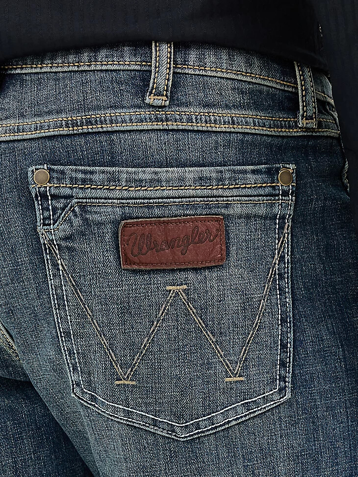 vaqueros wrangler retro slim fit bootcut layton para hombre