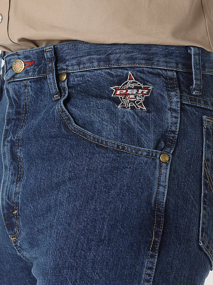 vaqueros ajustados wrangler pbr para hombre color piedra auténtica
