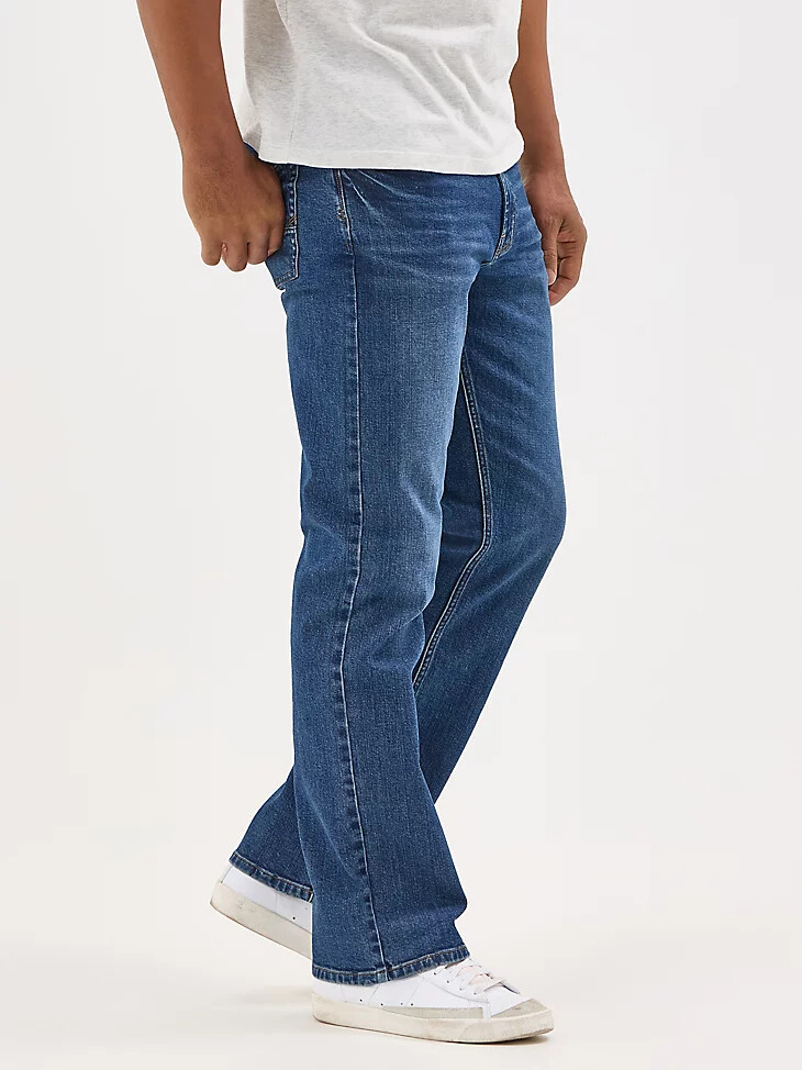 wrangler five star premium flex relaxed fit bootcut jean para hombre livingston