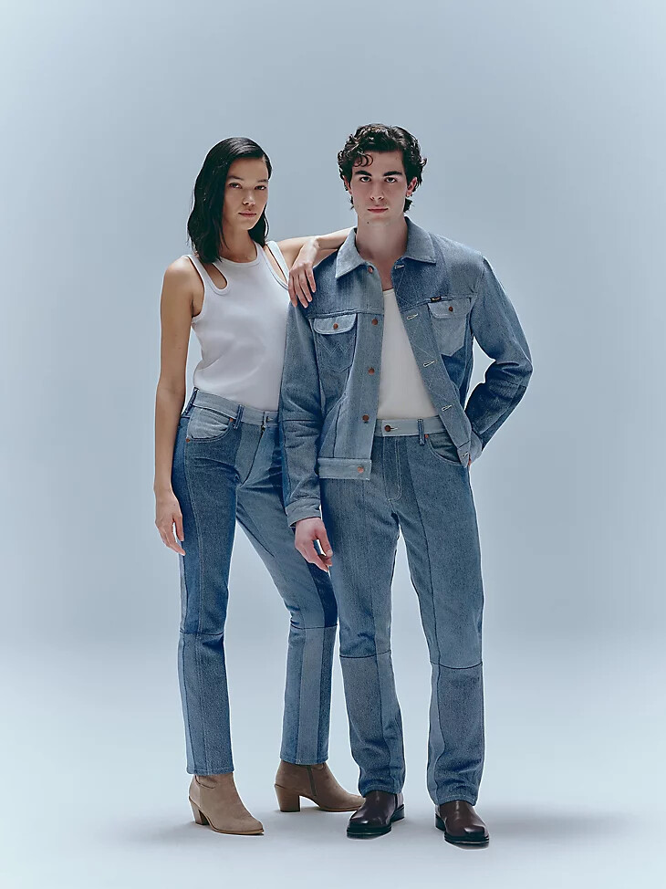 vaqueros rectos regulares wrangler x beyond retro de lavado claro