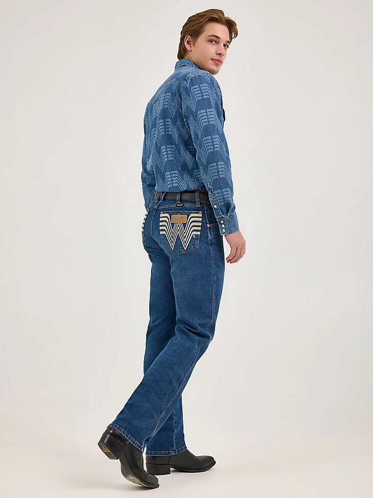 vaqueros retro de pierna recta y ajustada de wrangler x whataburger con efecto desvanecido en polvo rodeo
