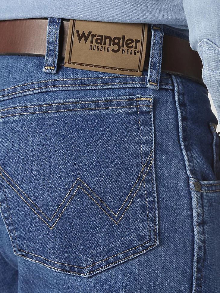 jean de mezclilla flexible y elástico relajado wrangler rugged wear - lavado a la piedra lavado a la piedra