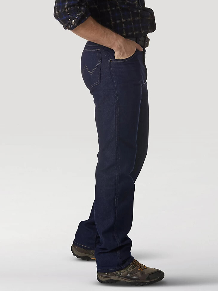 vaqueros de mezclilla de corte regular elásticos wrangler rugged wear