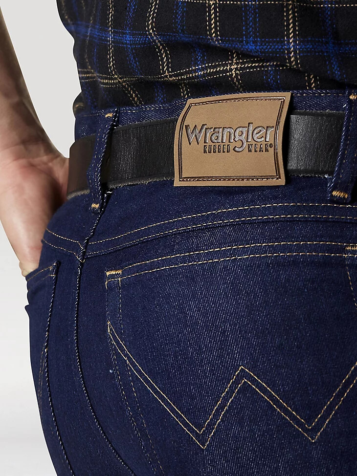 vaqueros de mezclilla de corte regular elásticos wrangler rugged wear