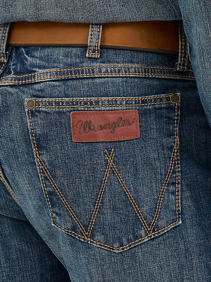 vaqueros wrangler retro de corte ajustado y pierna recta para hombre bozeman
