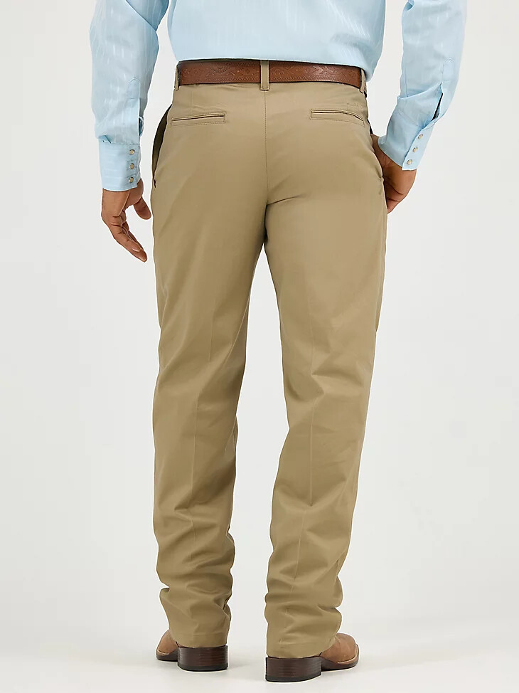 pantalones wrangler casuals de corte relajado con pliegues delanteros para hombre color caqui