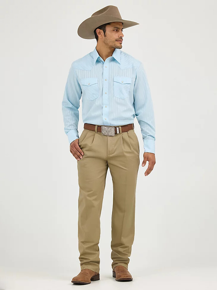 pantalones wrangler casuals de corte relajado con pliegues delanteros para hombre color caqui