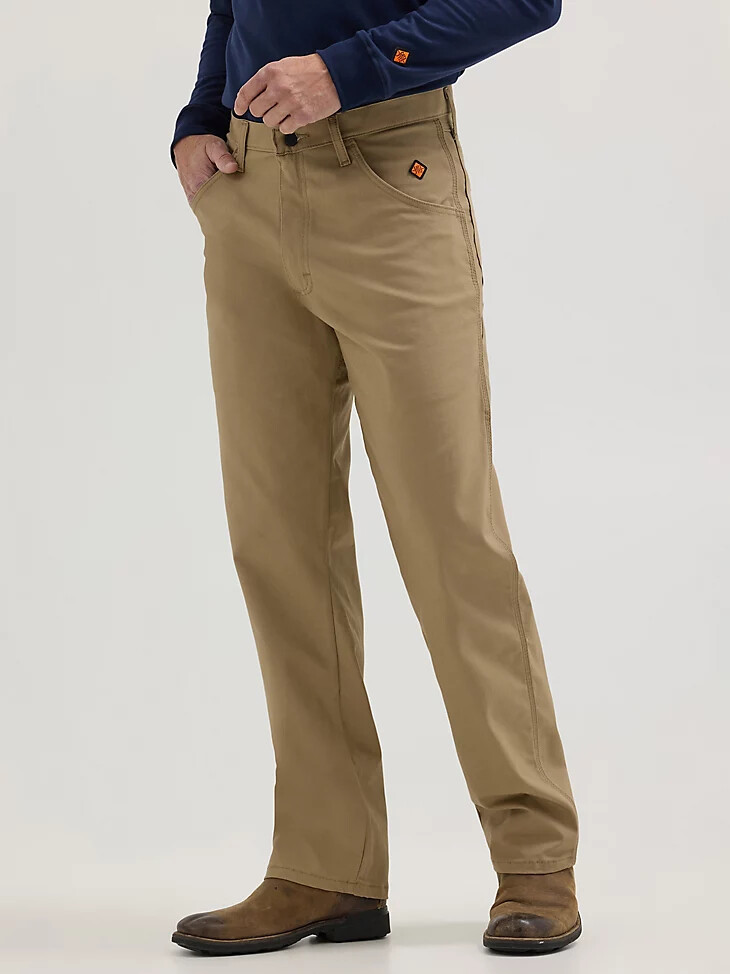 pantalón de carpintero riggs resistente al fuego wrangler fr color caqui