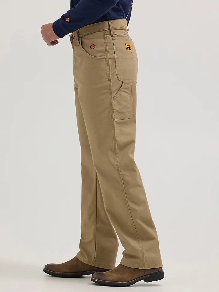 pantalón de carpintero riggs resistente al fuego wrangler fr color caqui