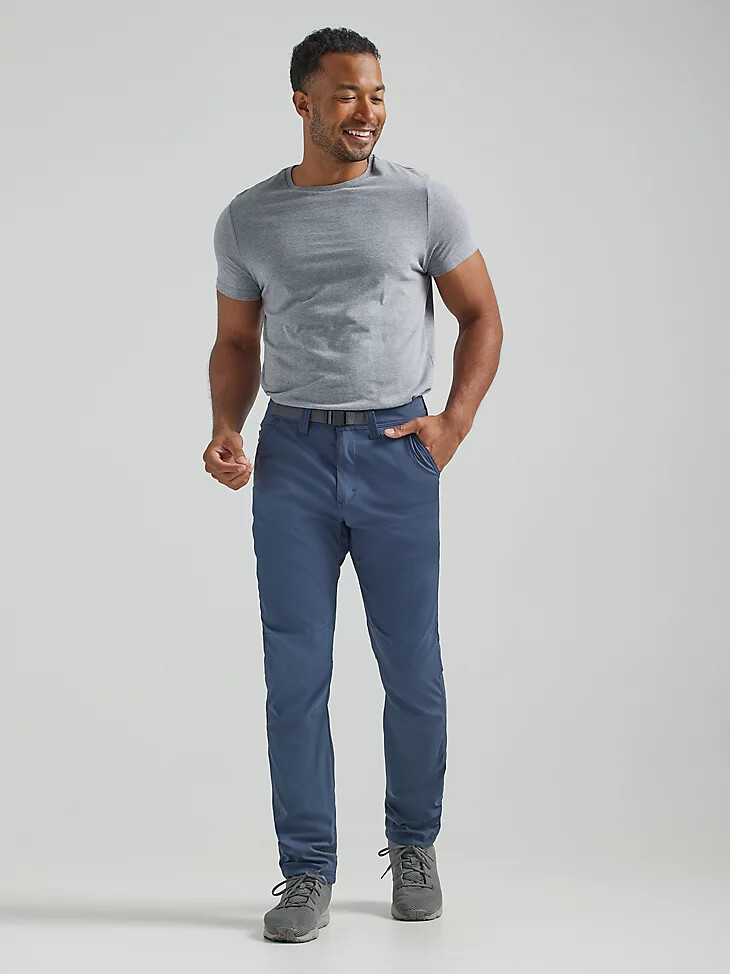 pantalones deportivos wrangler atg wyoming trail para hombre color azul noche