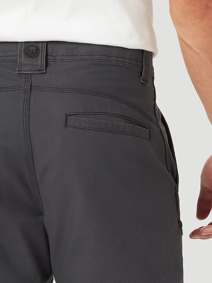 pantalón utilitario resistente para exteriores wrangler para hombre color antracita