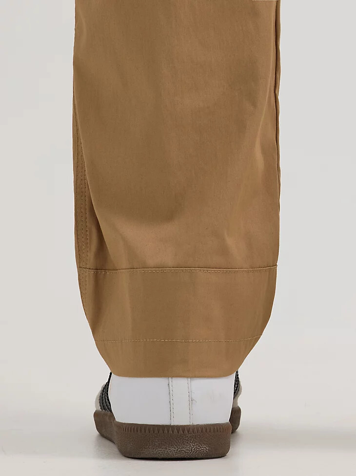 pantalón cargo wrangler atg range para hombre kelp