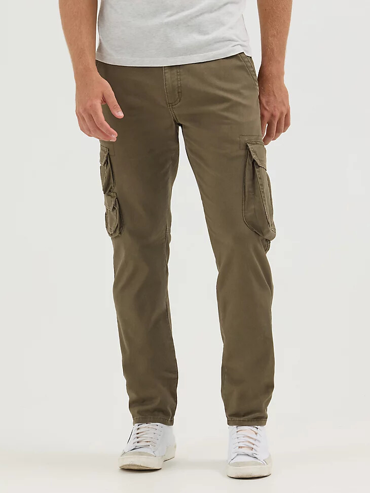 pantalón cargo cónico wrangler flex para hombre color verde pino