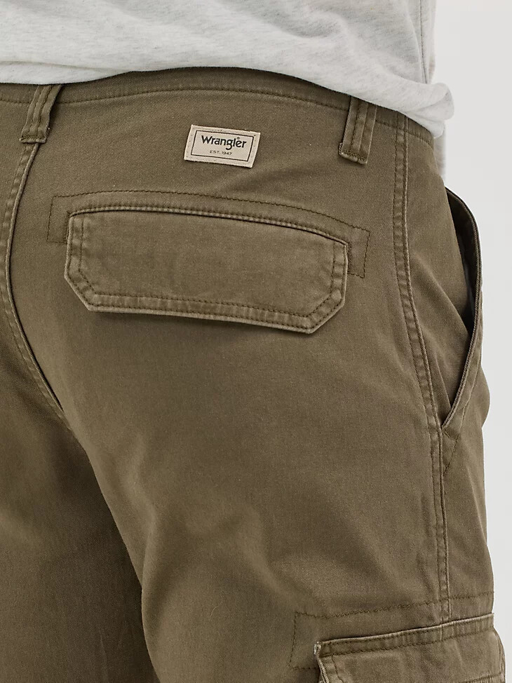 pantalón cargo cónico wrangler flex para hombre color verde pino
