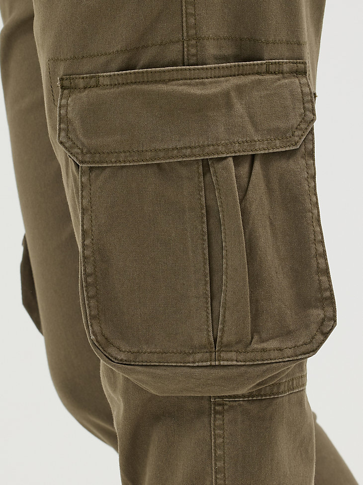 pantalón cargo cónico wrangler flex para hombre color verde pino