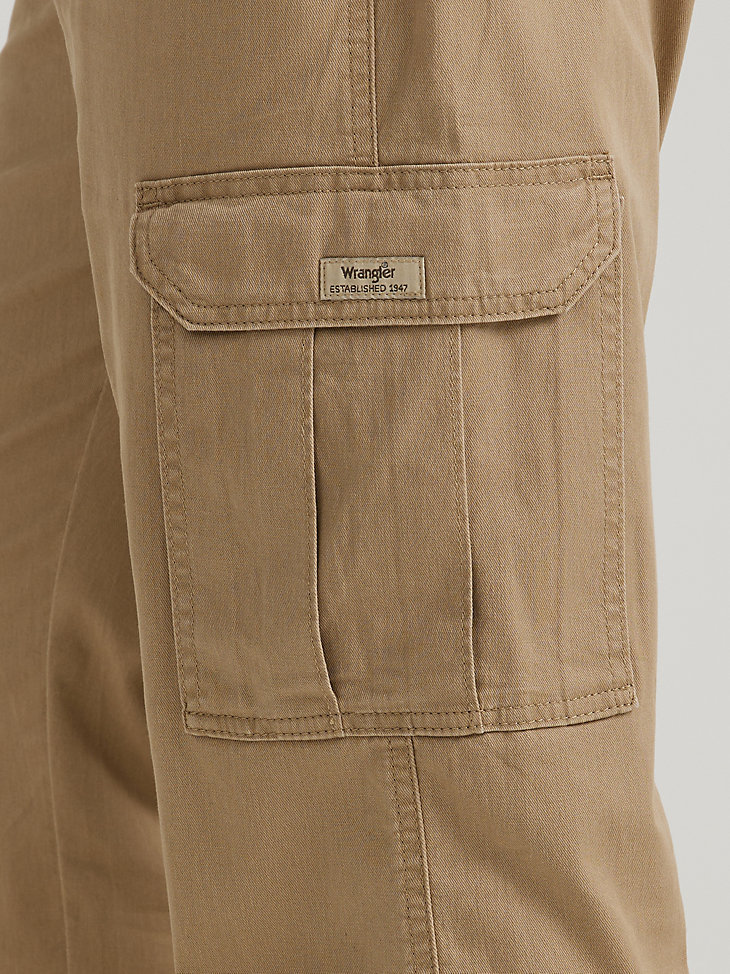 pantalón cargo wrangler comfort flex waist para hombre color grano