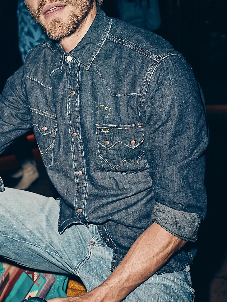 camisa wrangler x buffalo trace revival para hombre en color roble índigo