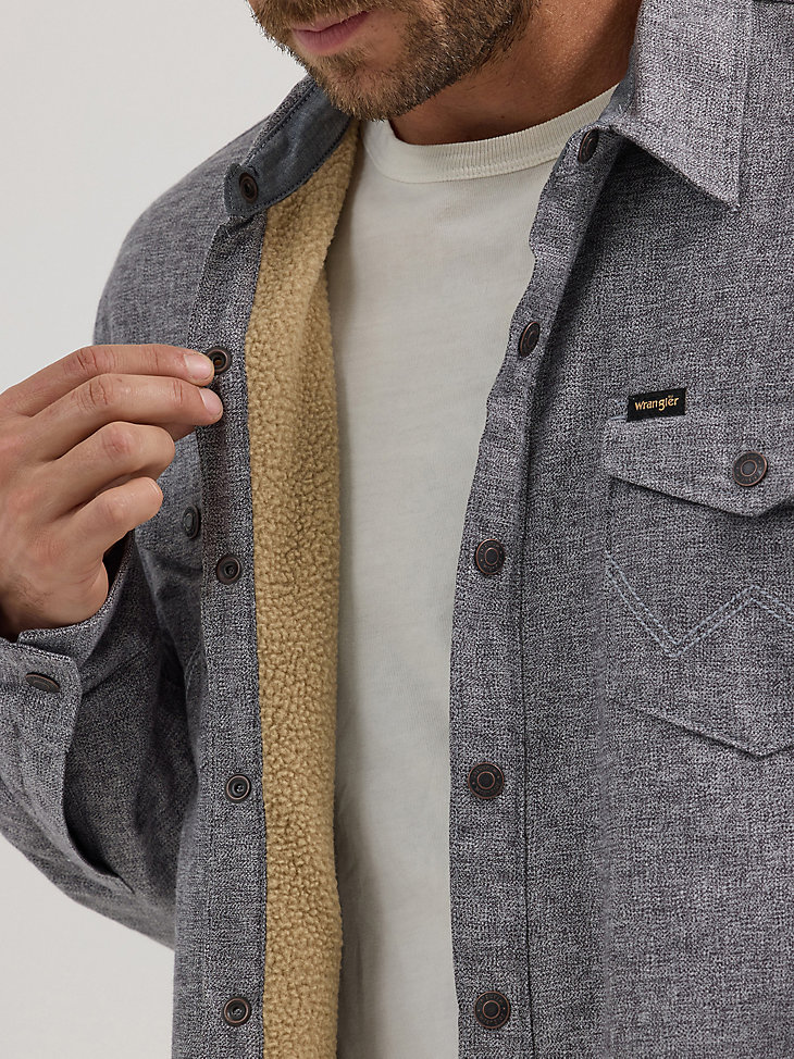 chaqueta estilo camisa jaspeada con forro de sherpa para hombre color obsidiana