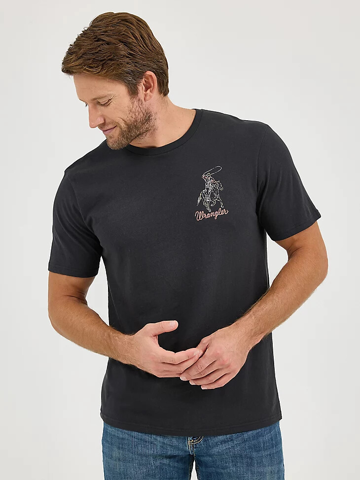 camiseta wrangler con gráfico en la espalda para hombre color negro azabache