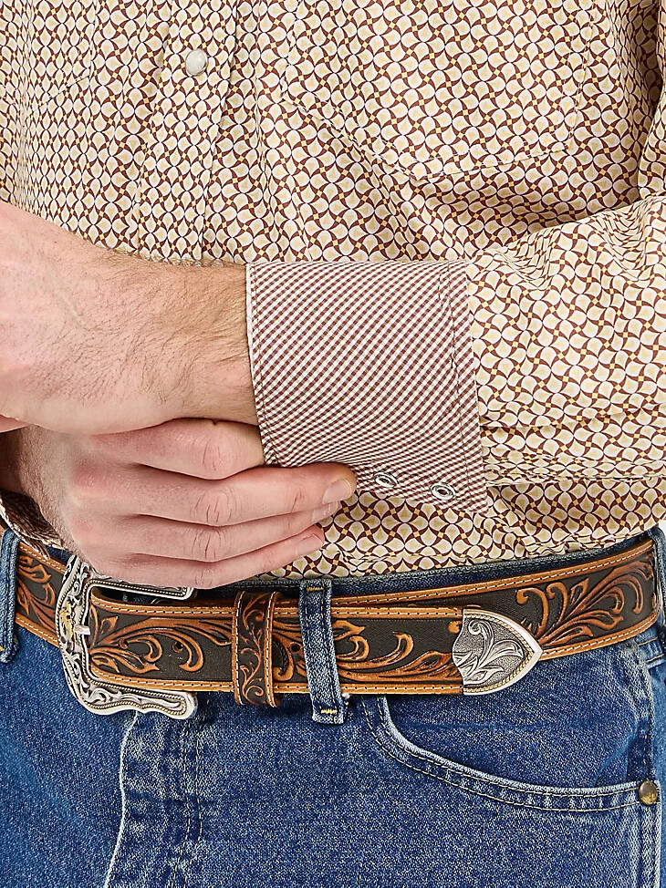 camisa western de manga larga con broches wrangler george strait troubadour y superposición de chocolate