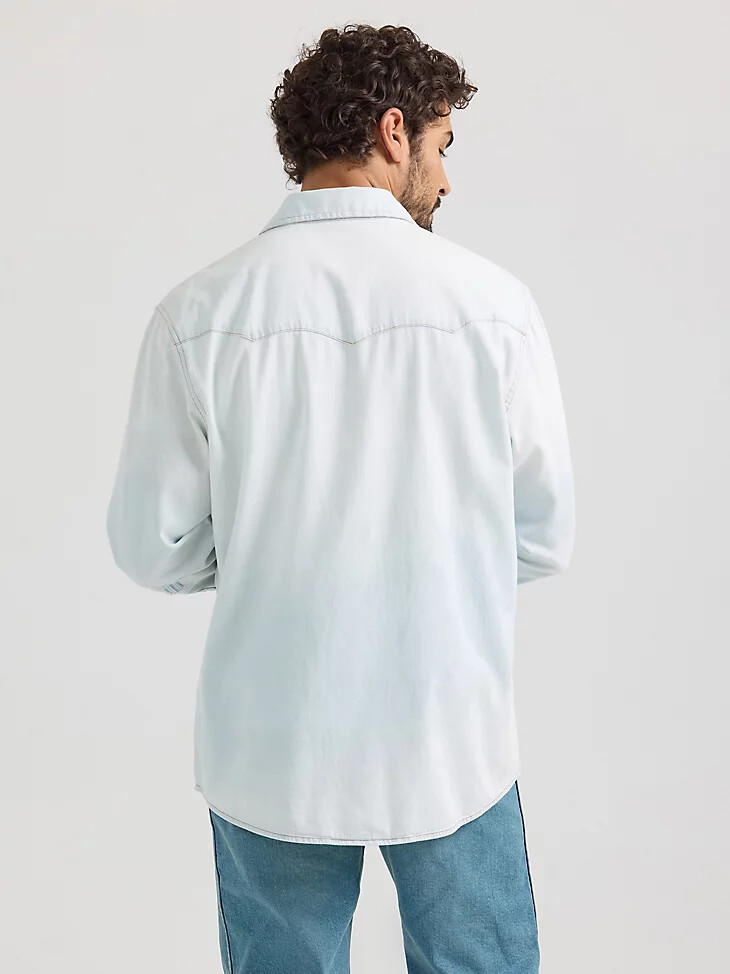 camisa de trabajo con broches estilo western de inspiración vintage color blanco lavado a la piedra