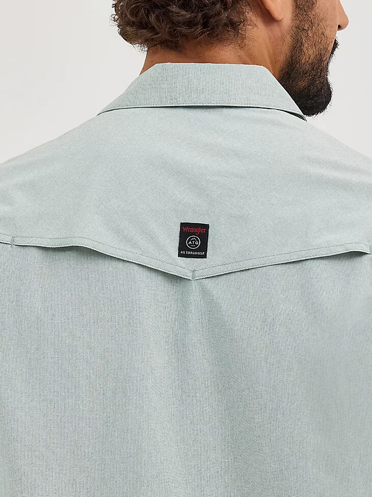 camisa utilitaria wrangler atg drover para hombre verde iceberg