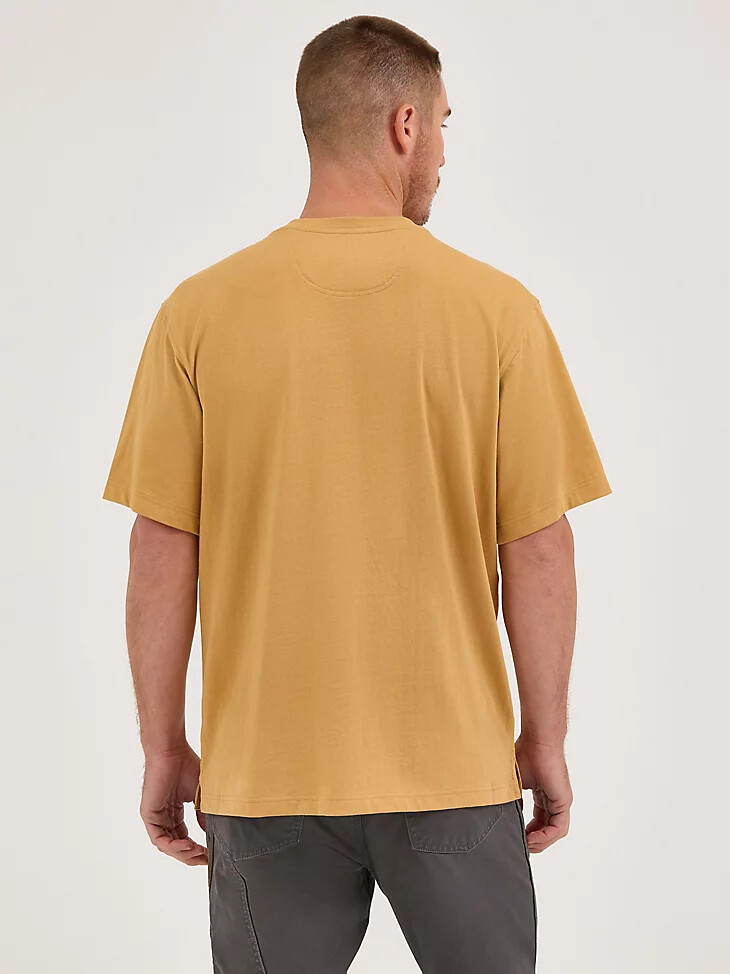 camiseta de manga corta con bolsillo wrangler riggs workwear en dorado pálido