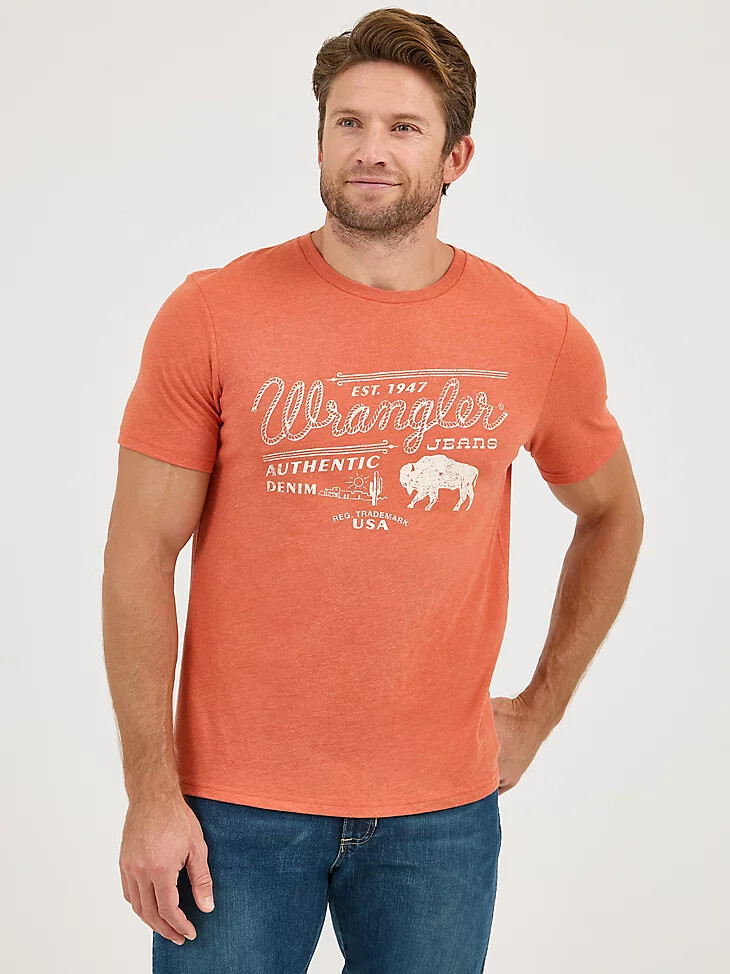 camiseta gráfica con emblema de cuerda wrangler para hombre sienna bison