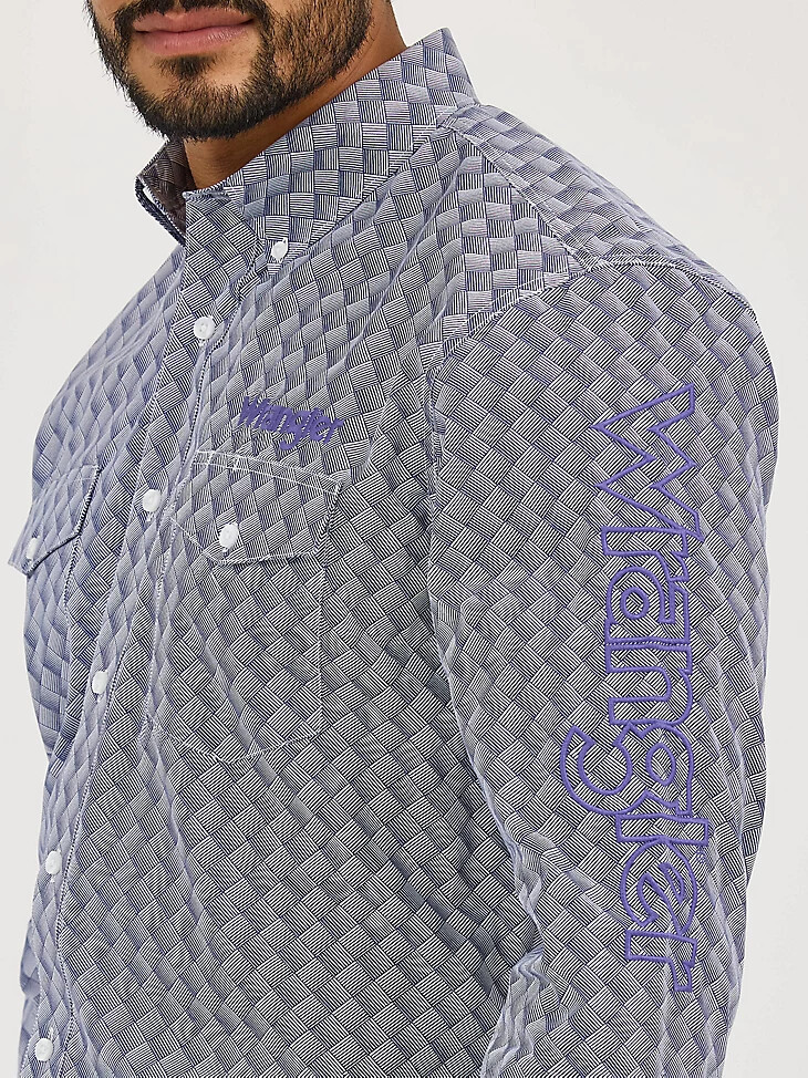 camisa de manga larga con botones y estampado del logotipo de wrangler para hombre color azul marino y orquídea