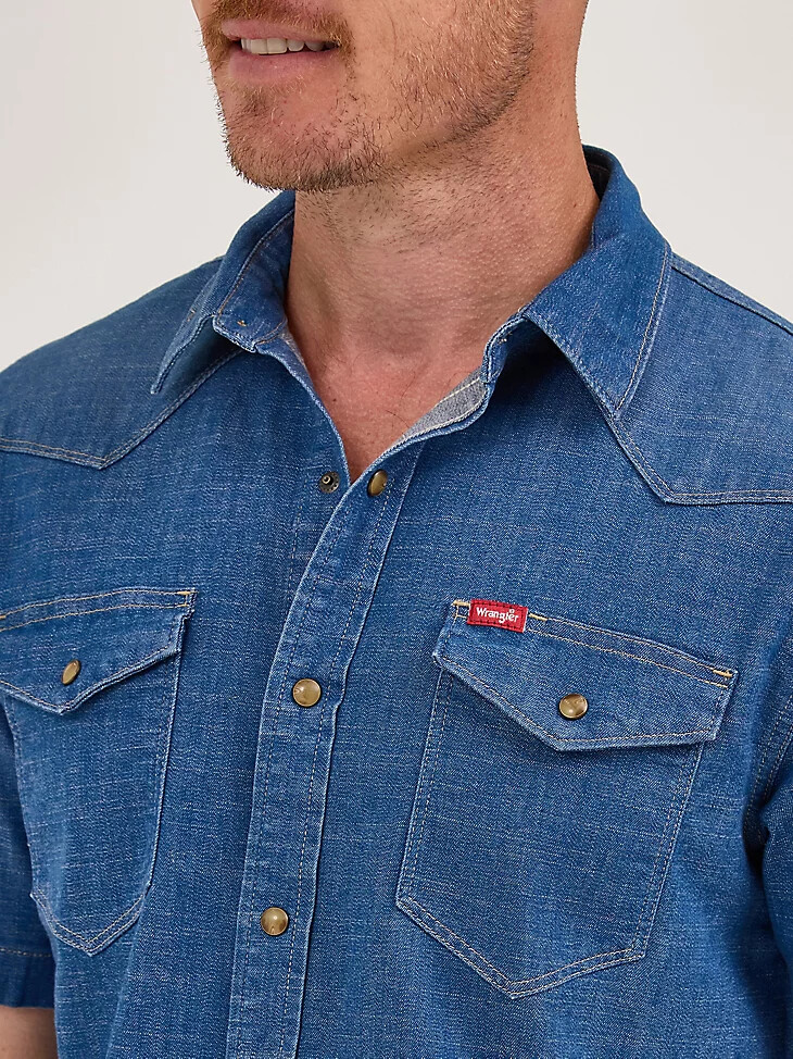 camisa vaquera de manga corta con broches a presión para hombre lavado medio