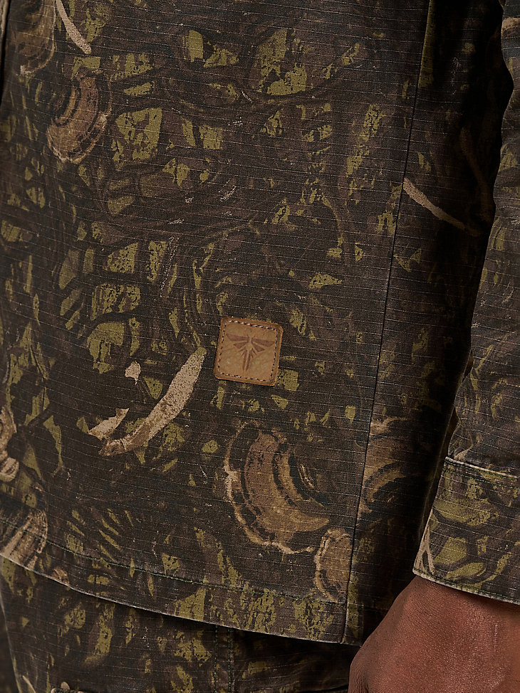 camisa de camuflaje cordyceps de wrangler x the last of us