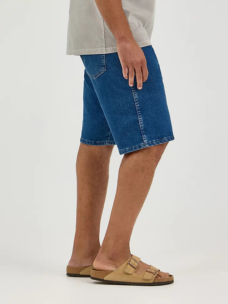 pantalón corto vaquero holgado de cinco bolsillos wrangler five star premium para hombre color piedra medio