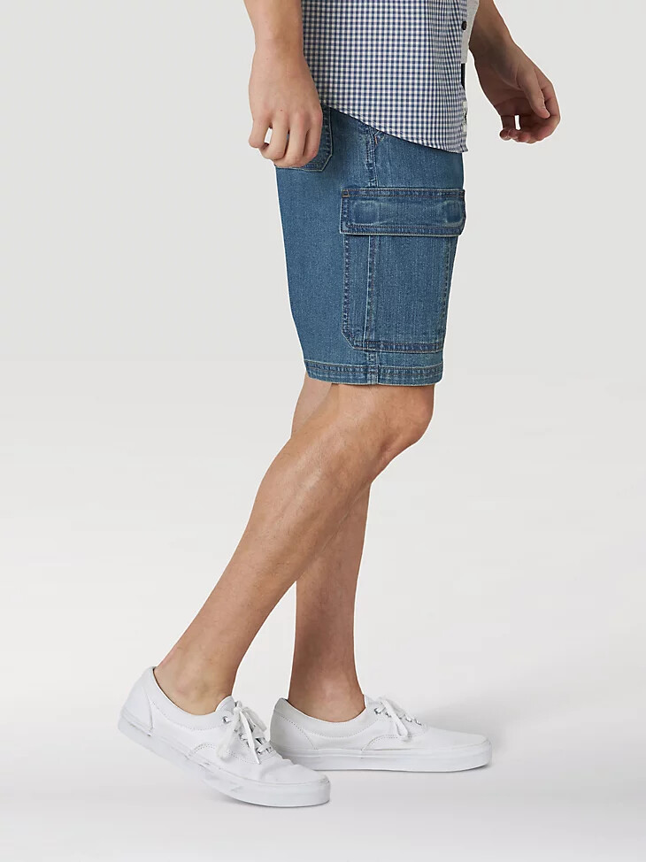 pantalones cortos cargo de mezclilla premium five star de wrangler para hombre color tinte medio