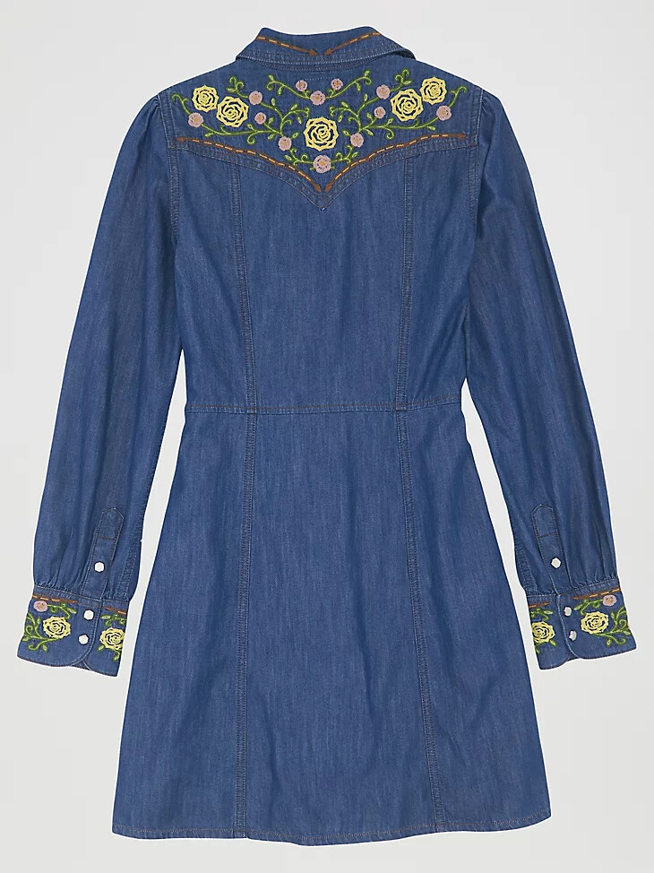 vestido bordado wrangler x yellow rose de kendra scott con lavado medio