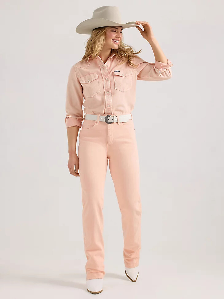 vaqueros wrangler retro bailey de tiro alto con lavado de color y corte acampanado para mujer audrey