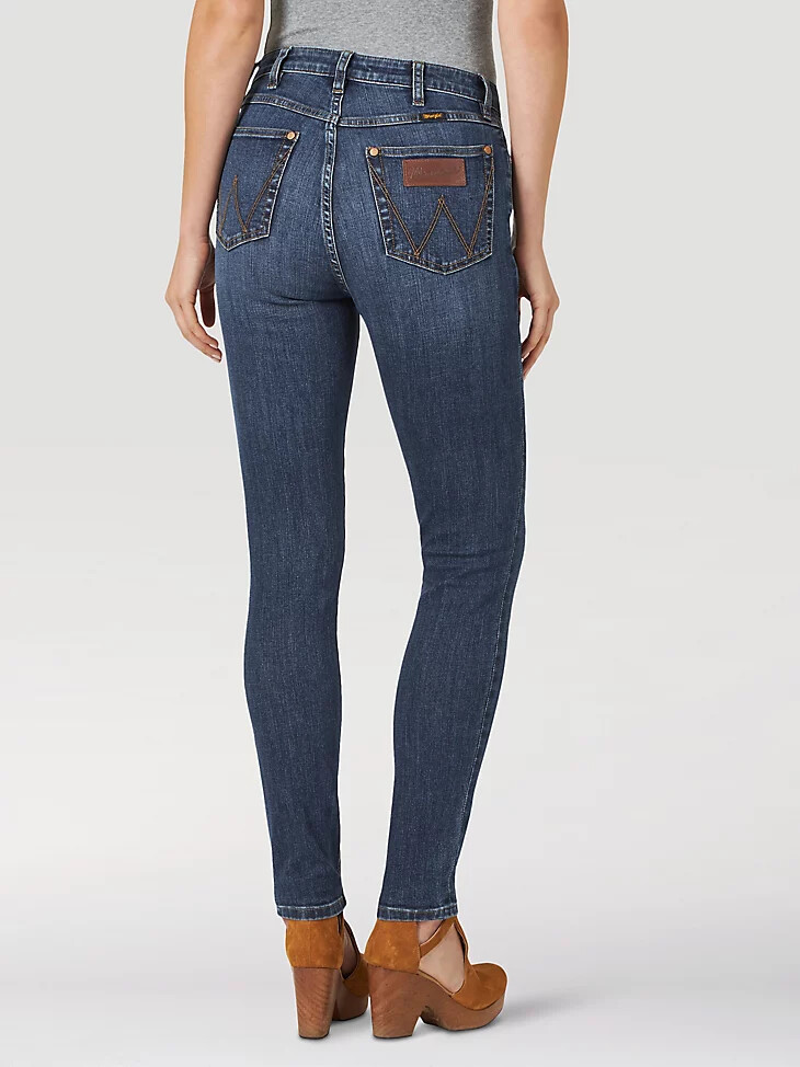 vaqueros ajustados de tiro alto wrangler retro para mujer leah