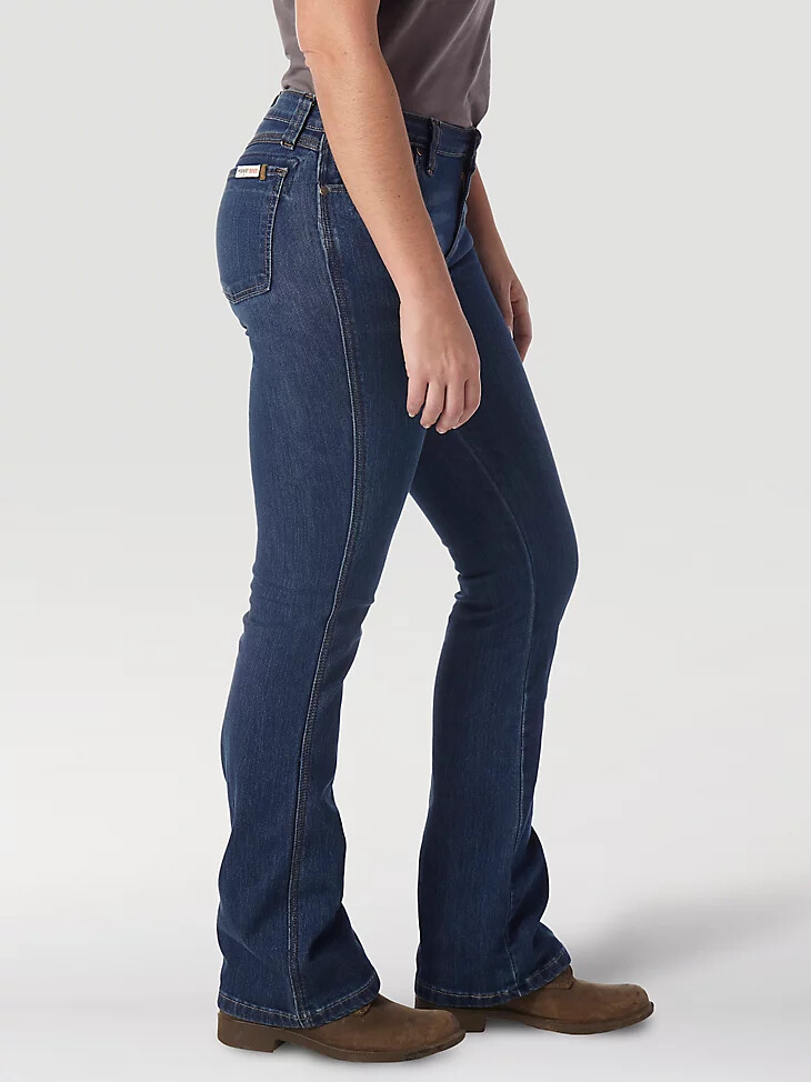 vaqueros de trabajo wrangler riggs workwear bootcut para mujer color piedra claro
