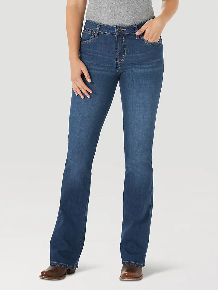 aura de las mujeres en wrangler instantly slimming jean jennifer