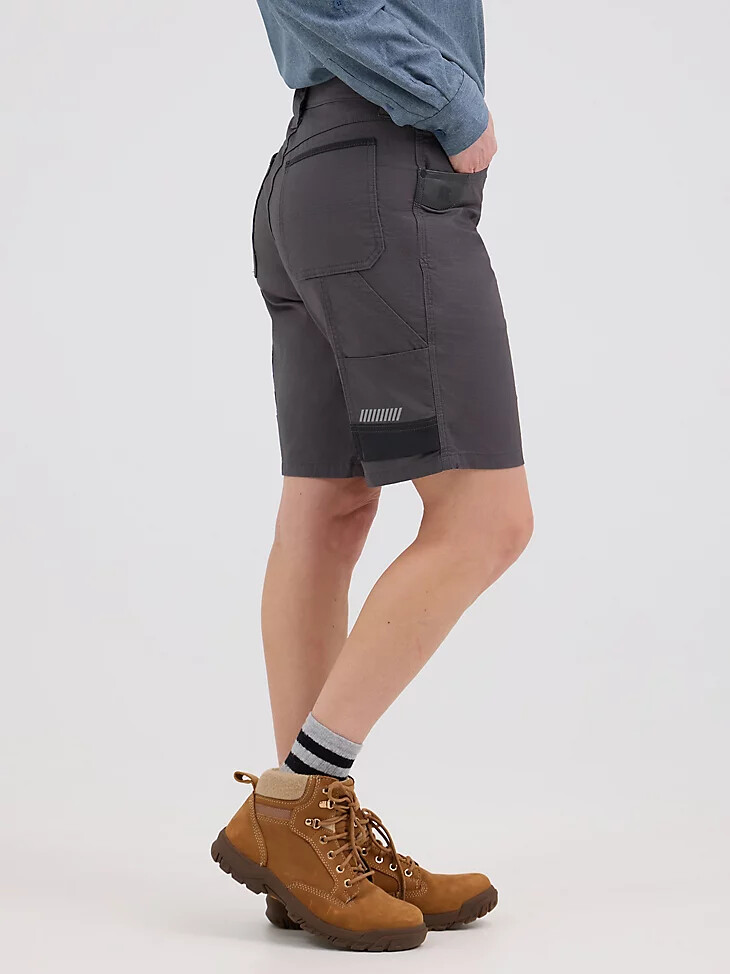 pantalón corto técnico de carpintero wrangler riggs workwear para mujer color gris y raya diplomática
