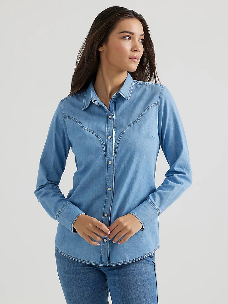 camisa vaquera wrangler x yellow rose by kendra scott con lavado medio