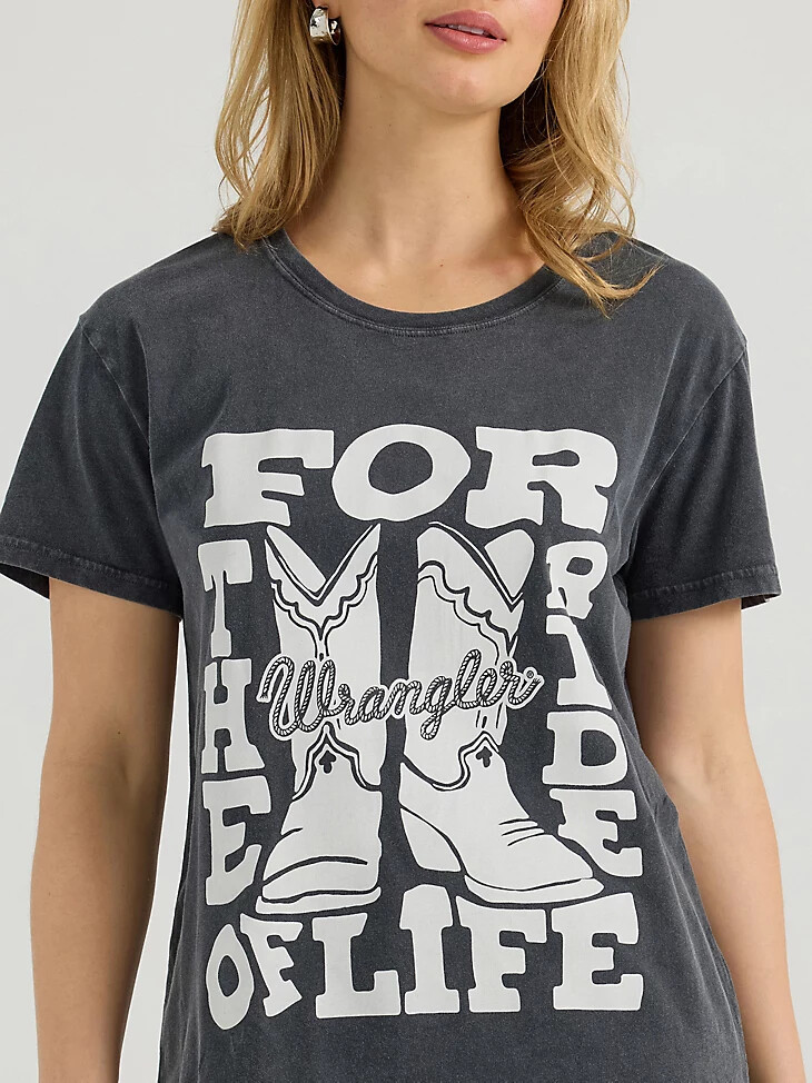 camiseta wrangler western graphic boyfriend para mujer lavado mineral fantasma