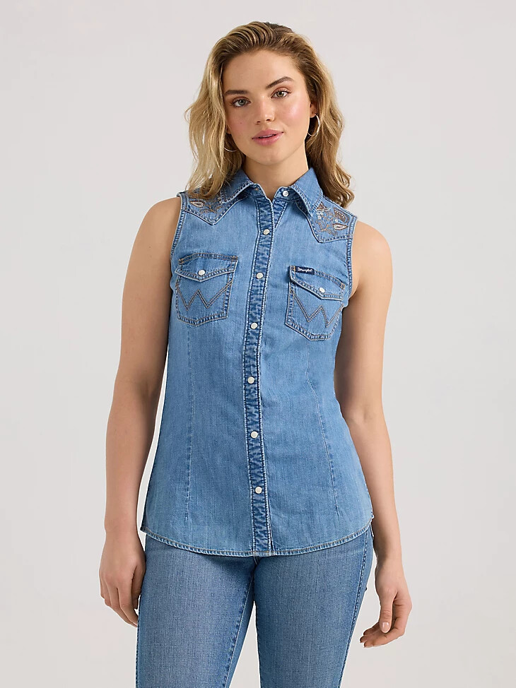 camisa vaquera sin mangas con botones y adornos wrangler para mujer lavado medio