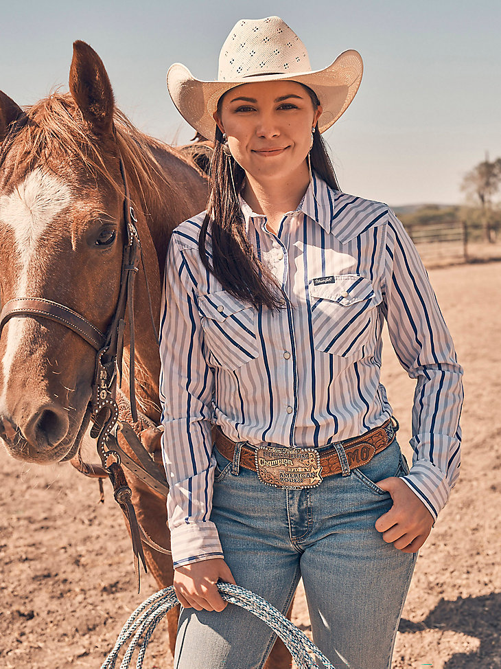 camisa vaquera wrangler para mujer con broches para todas las ocasiones y rayas azules en contraste